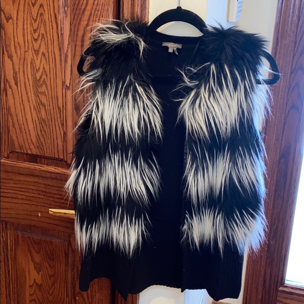 Gently worn Vince Camuto black and white vest S